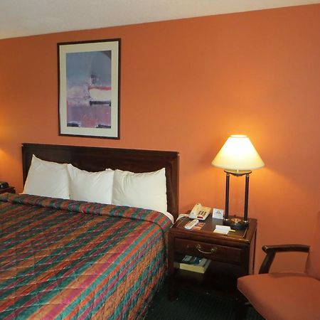Days Inn By Wyndham Elk Grove Village O'Hare Airport West Exteriör bild