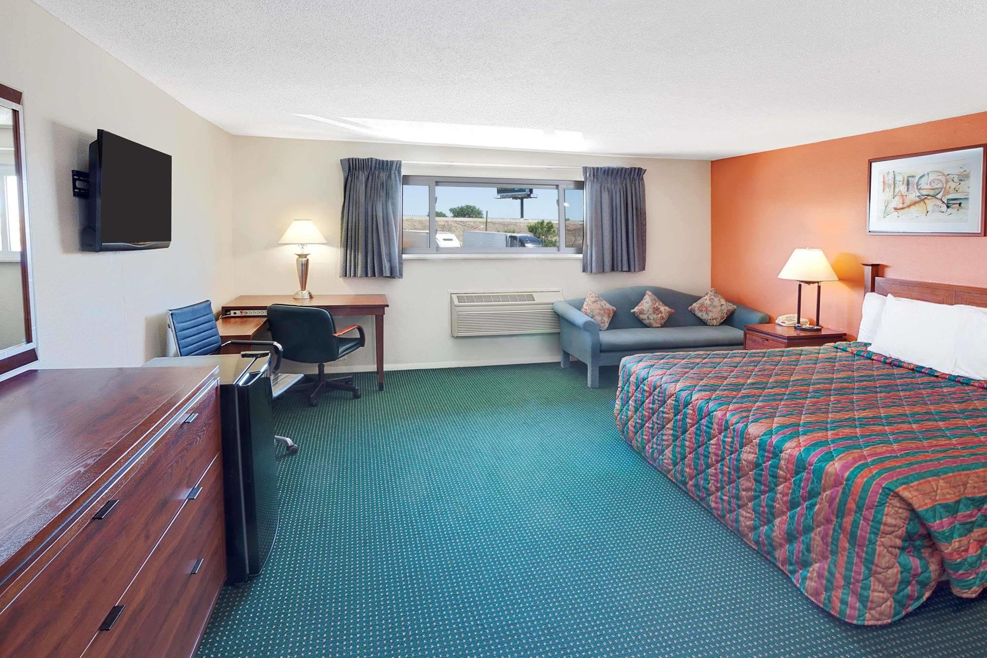 Days Inn By Wyndham Elk Grove Village O'Hare Airport West Exteriör bild