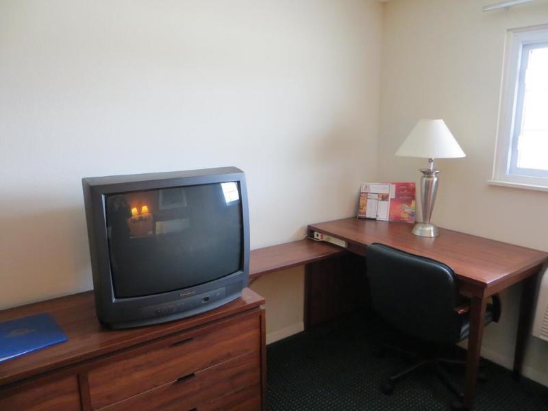 Days Inn By Wyndham Elk Grove Village O'Hare Airport West Exteriör bild